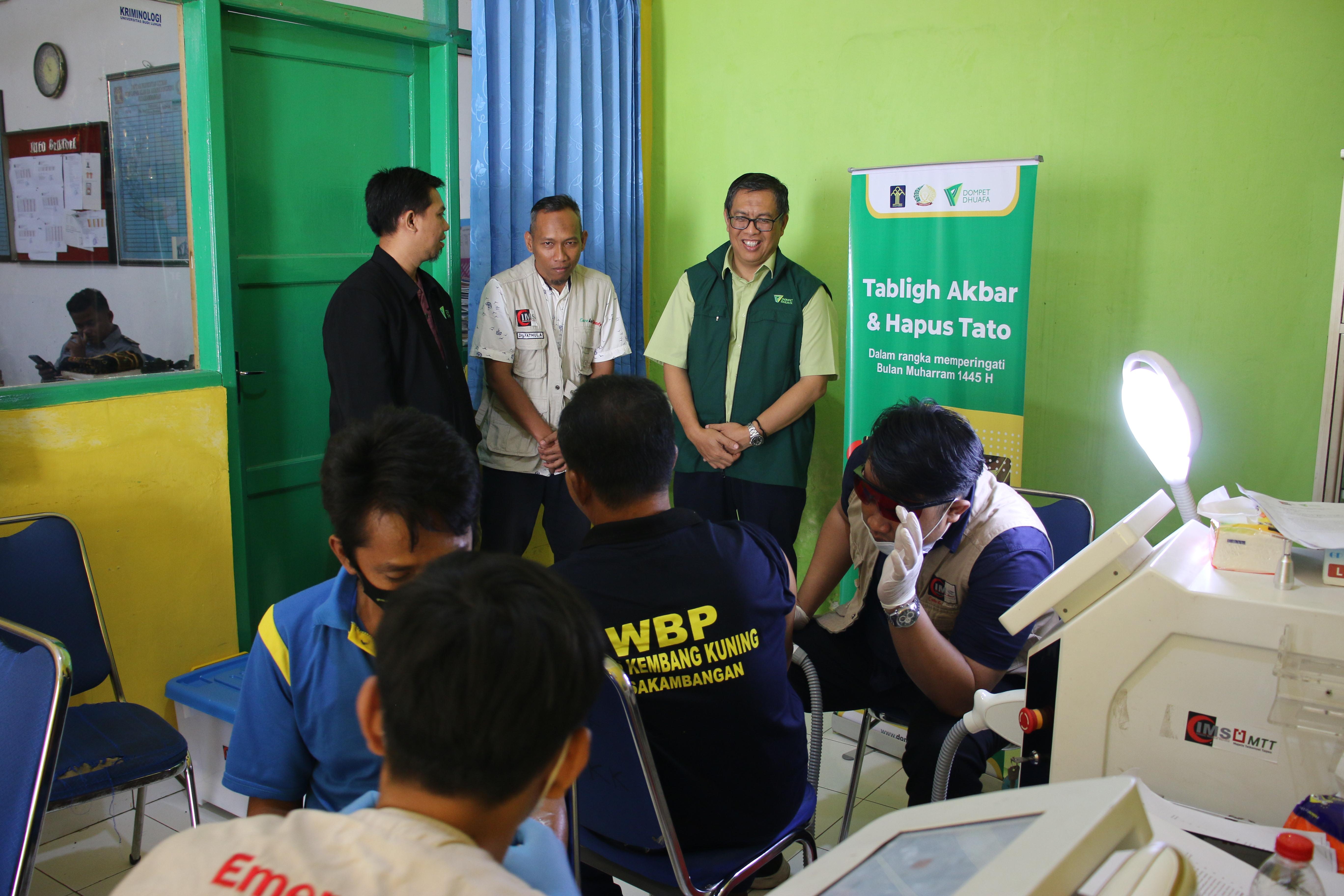 LPM Dompet Dhuafa Hadirkan Tabligh Akbar, Pelatihan Jurnalistik, dan Hapus Tato di Lapas Nusa Kambangan