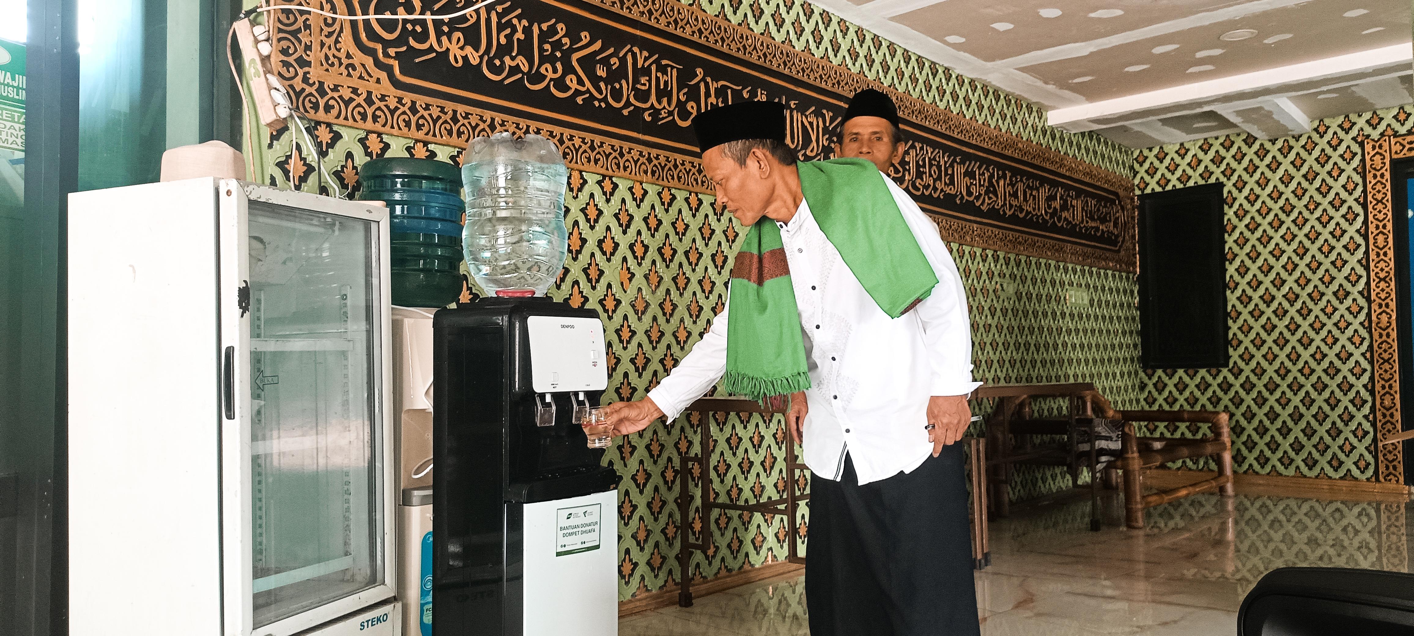 Hadirkan Kemudahan Untuk Jamaah, LPM Salurkan Bantuan Dispenser & Sound Portable Untuk Masjid di Jabodetabek