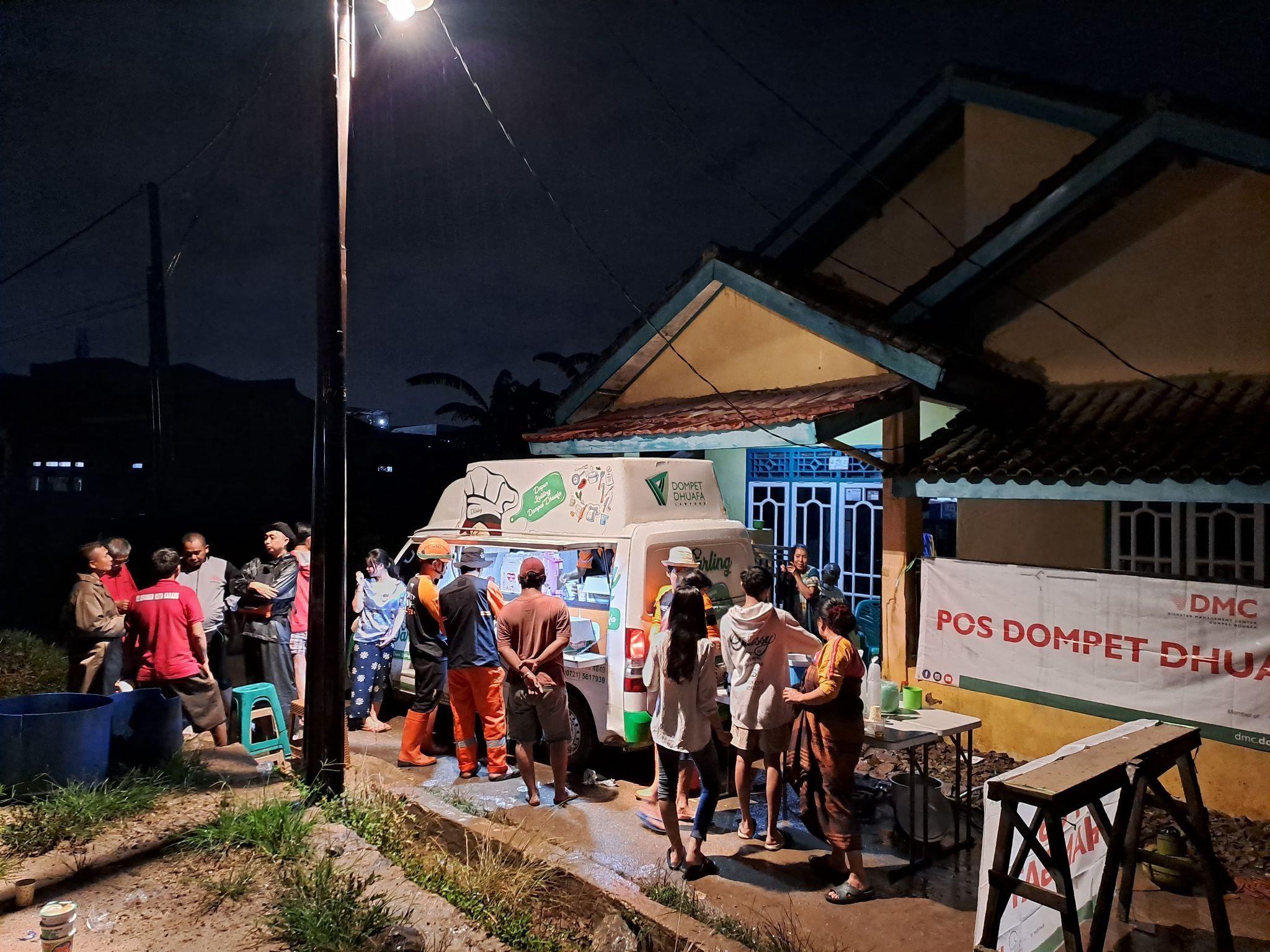 Darling Meluncur Cepat Dampingi Penyintas Banjir Lampung