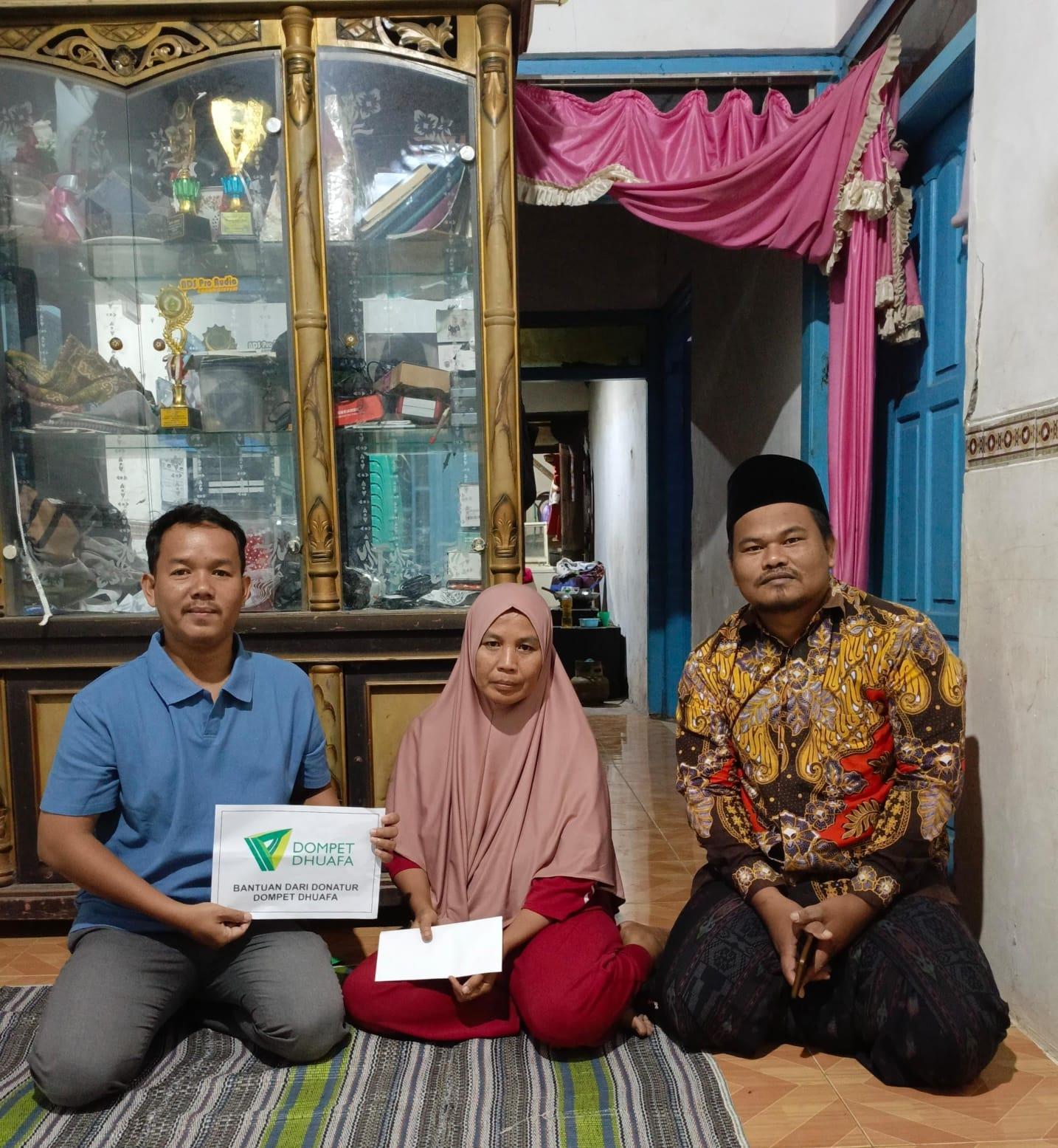 Dukung Keadilan Bagi Azka Rizky, LPM Dompet Dhuafa Salurkan Bantuan untuk Keluarga Azka